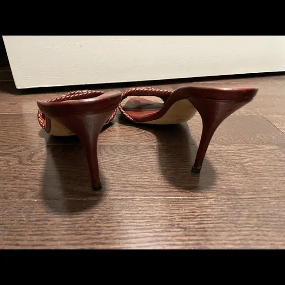 Gucci - Picture 2 of 6